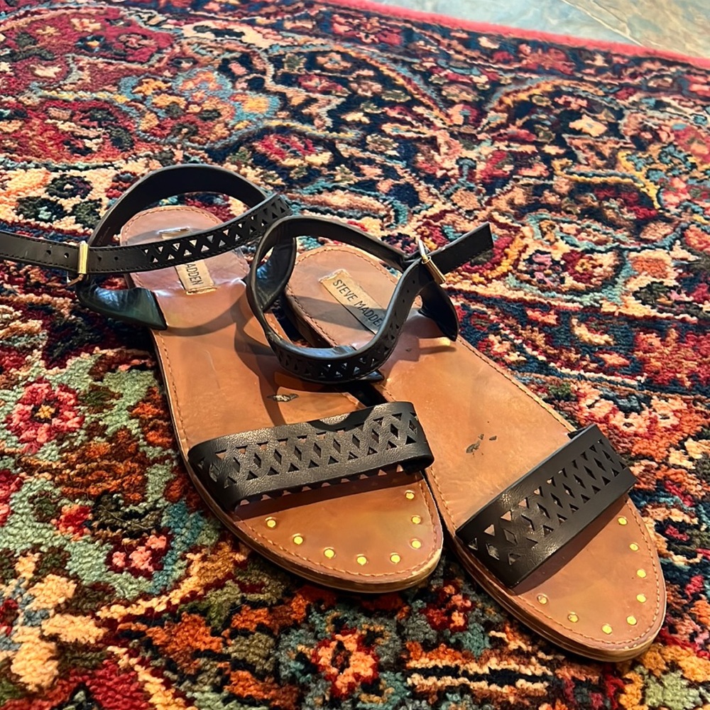 Black Steve Madden Flat Sandals
